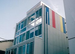 メゾネットタイプ、地下空間のある住まい。